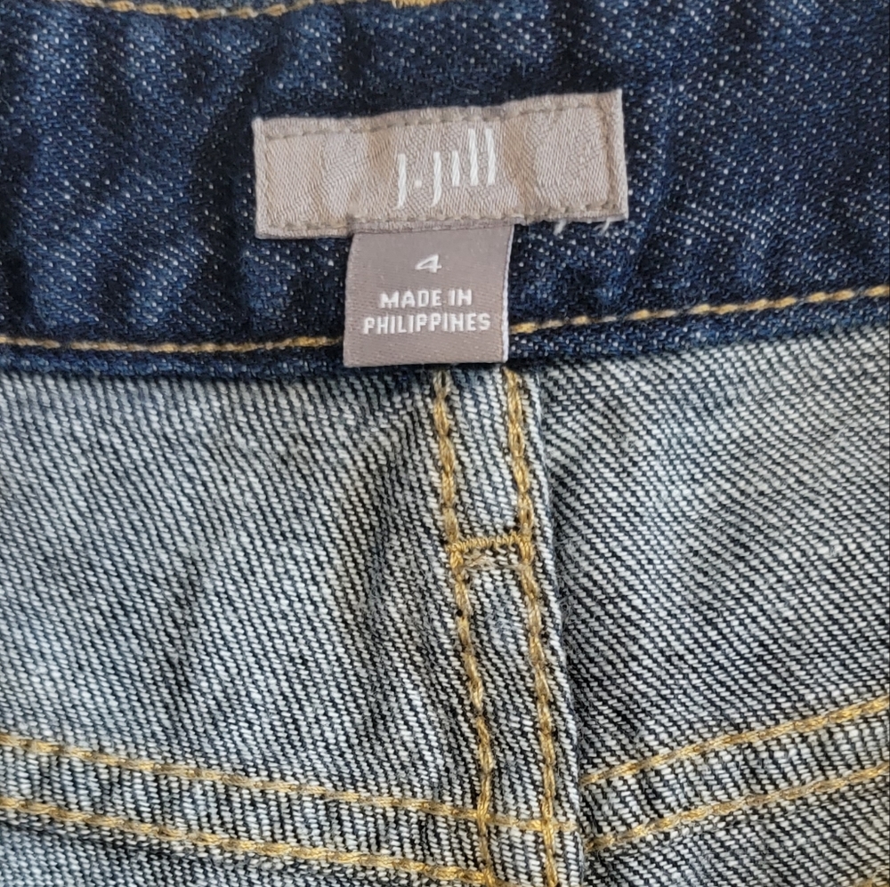 j. jill straight leg jeans/Size 4. - Picture 9 of 11